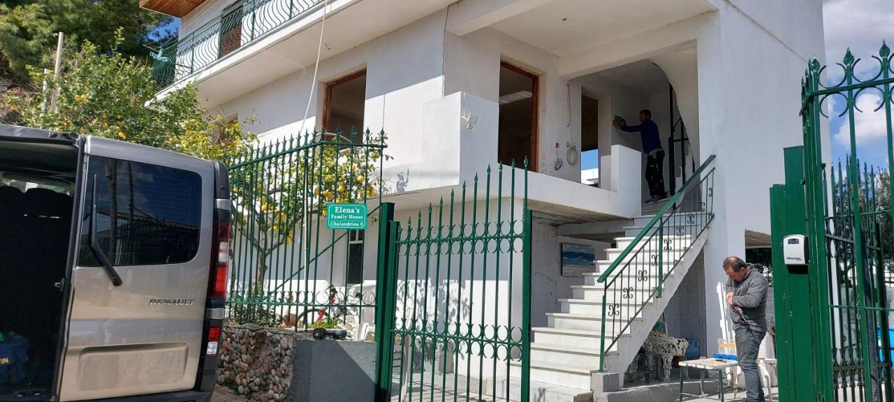 Апартаменти Elena'S Family House Артеміда Екстер'єр фото